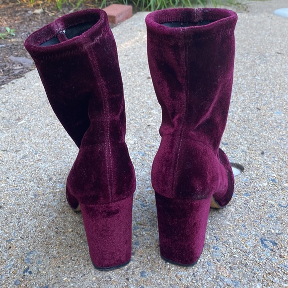 Vintage 1990’s Lord and Taylor Red Velvet Ankle Boots - Picture 5 of 10